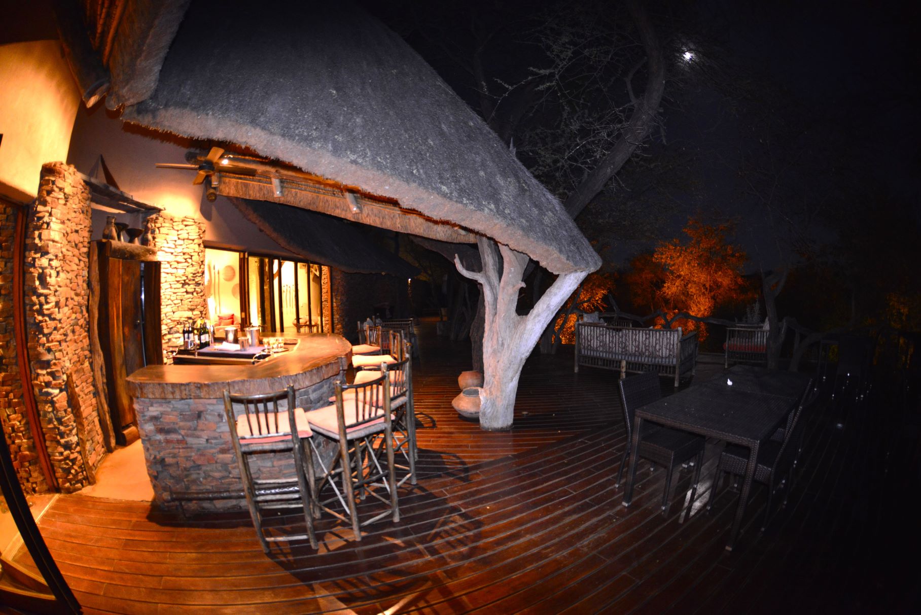 Bar at Makanyane Safari Lodge