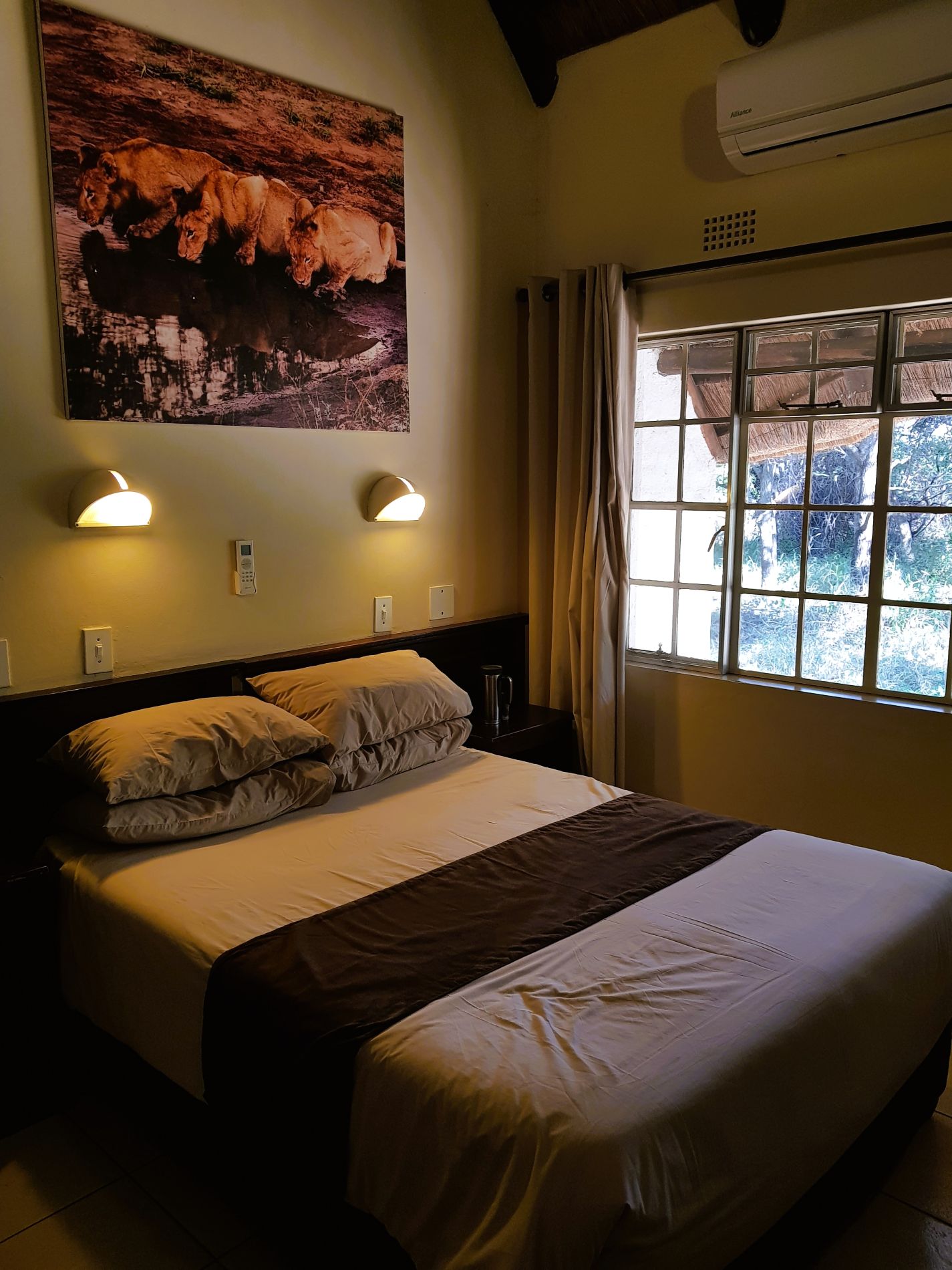The bedroom at Bateleur Bush Camp in the Kruger