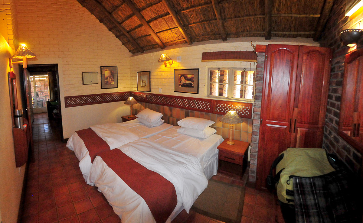 Manyane chalet bedroom
