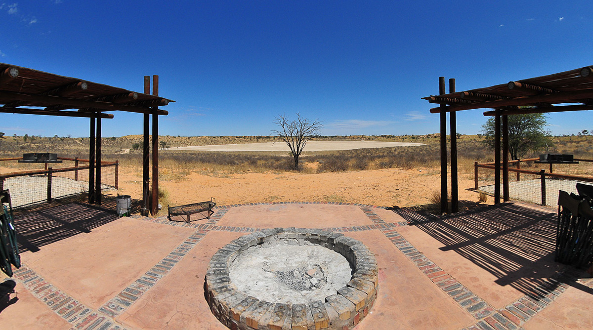 Bitterpan camps fire pit and boma area