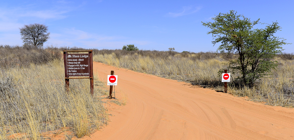 Entrance road to !Xaus lodge