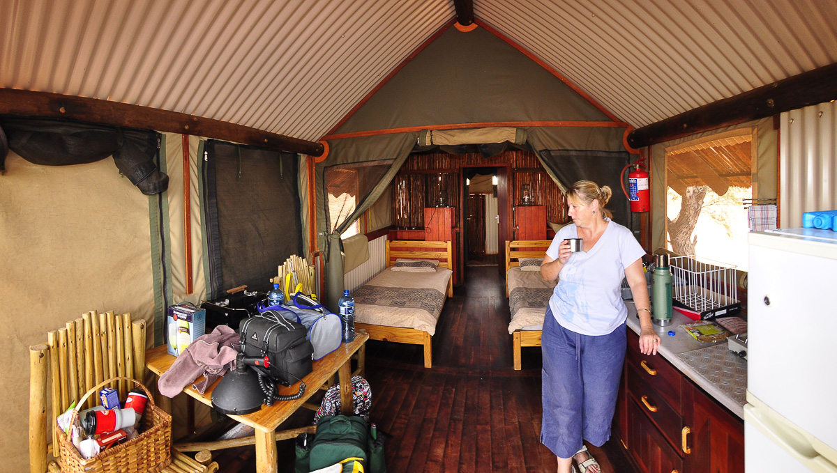 Gharagab kitchen and dining area