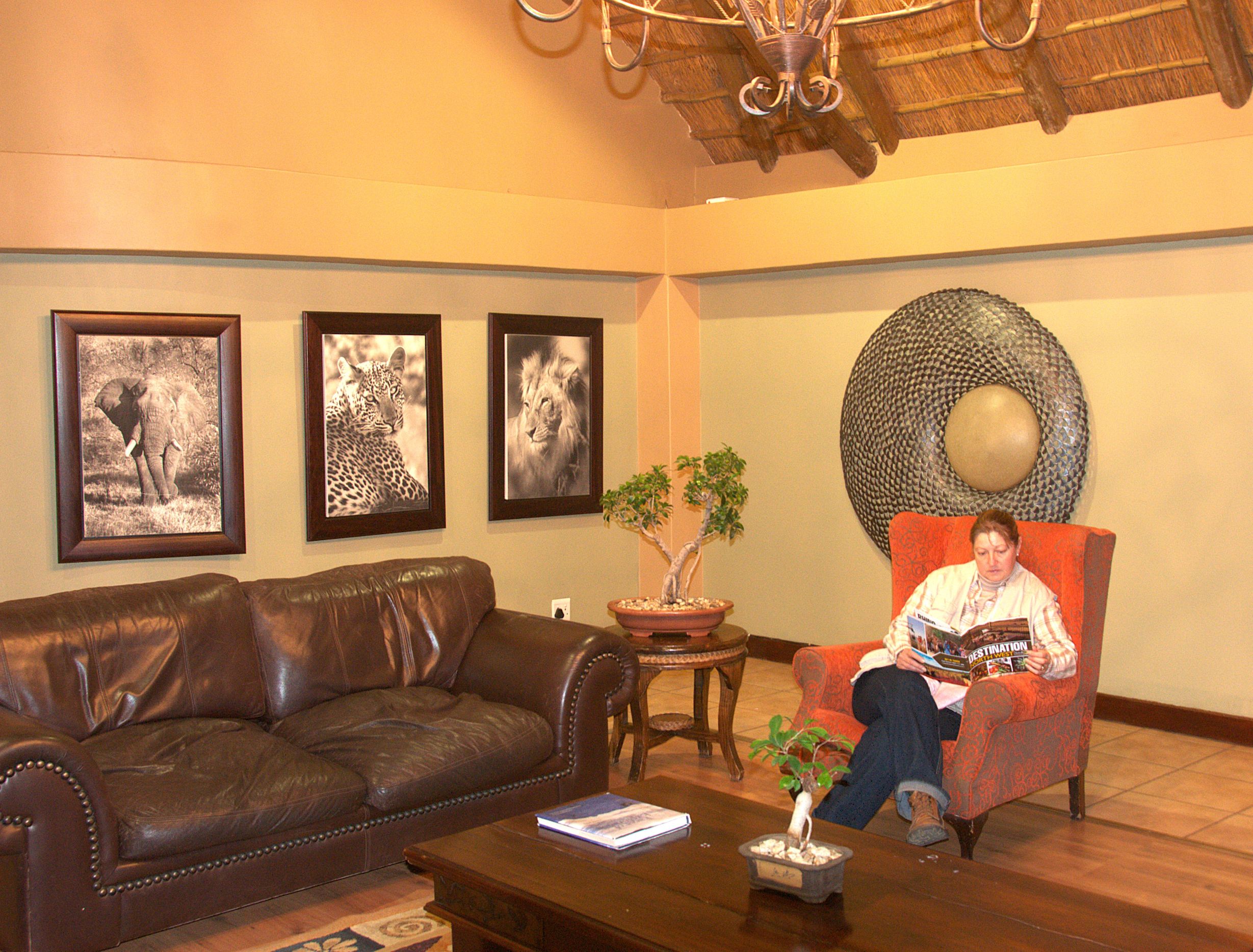 Ivory Tree Lodge lounge