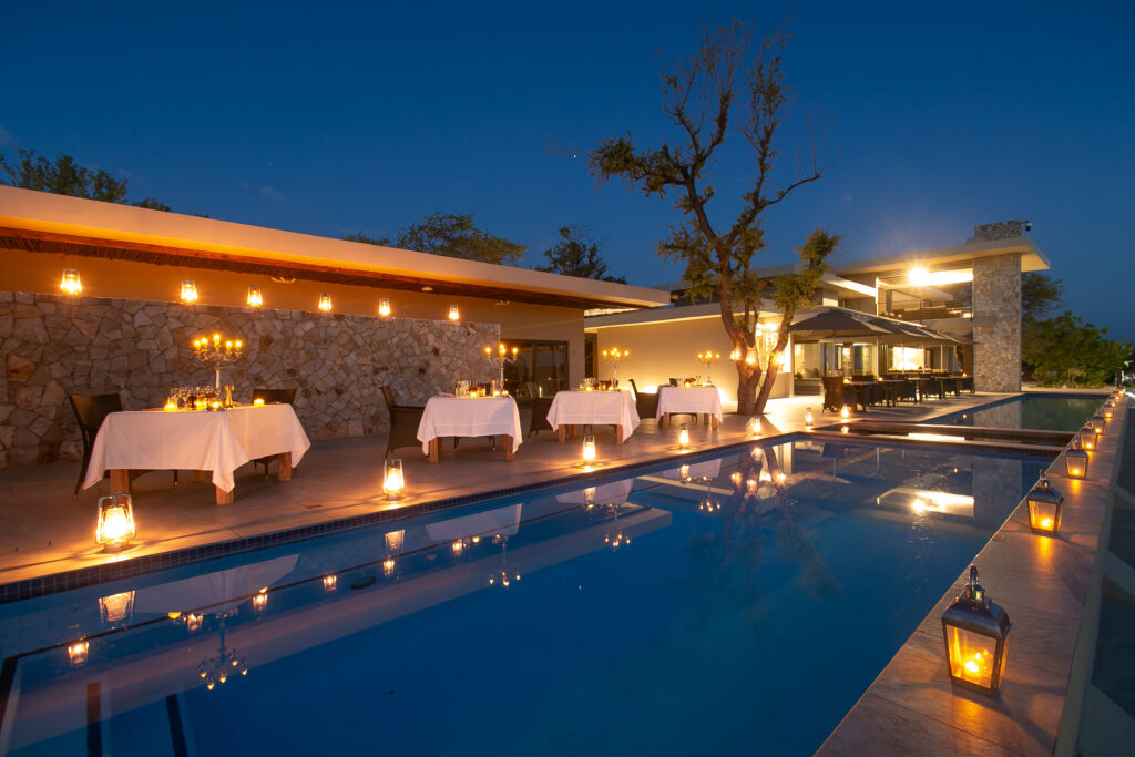 Pool side dining at Jamala Madikwe Lodge Pool side dining at Jamala Madikwe Lodge