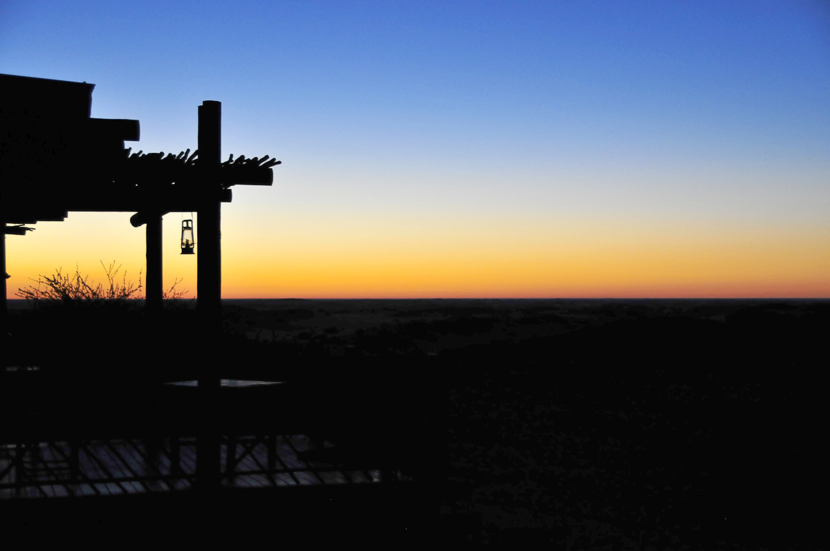 KielieKrankie cabin after sunset