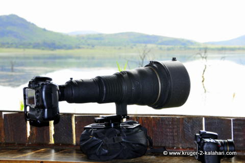 The Panning Plate with 600mm lens balanced on bean bag The Panning Plate with 600mm lens balanced on bean bag