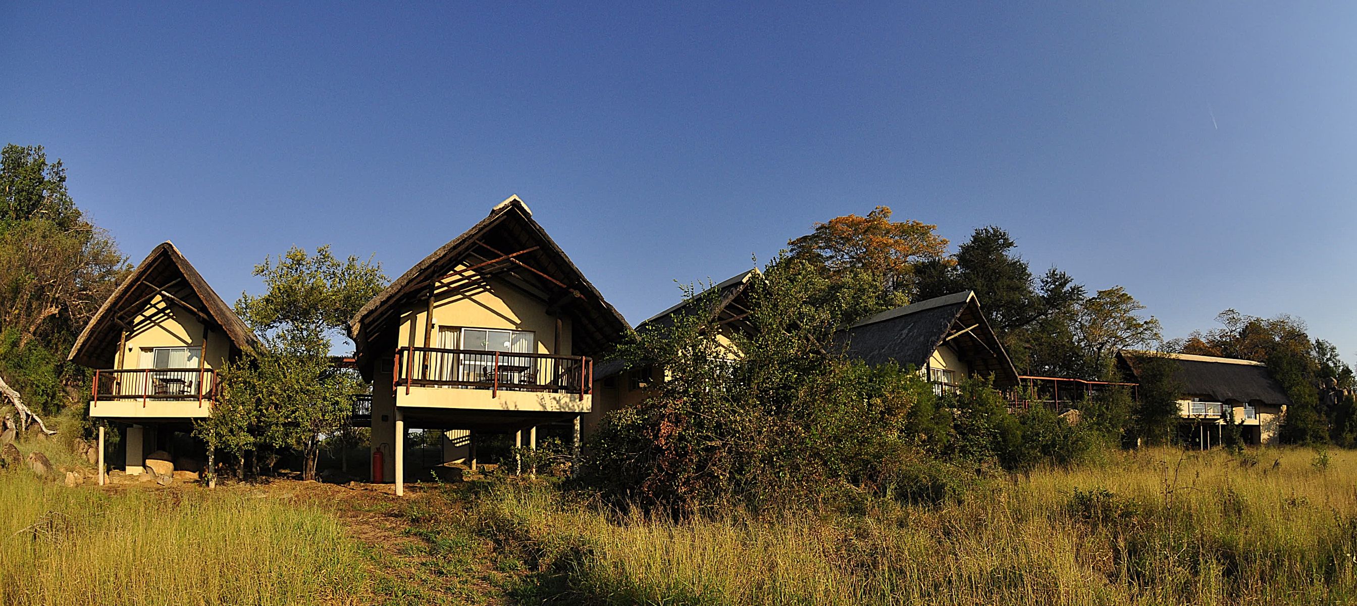 Front view of Boulders Bush Lodge in the Kruger