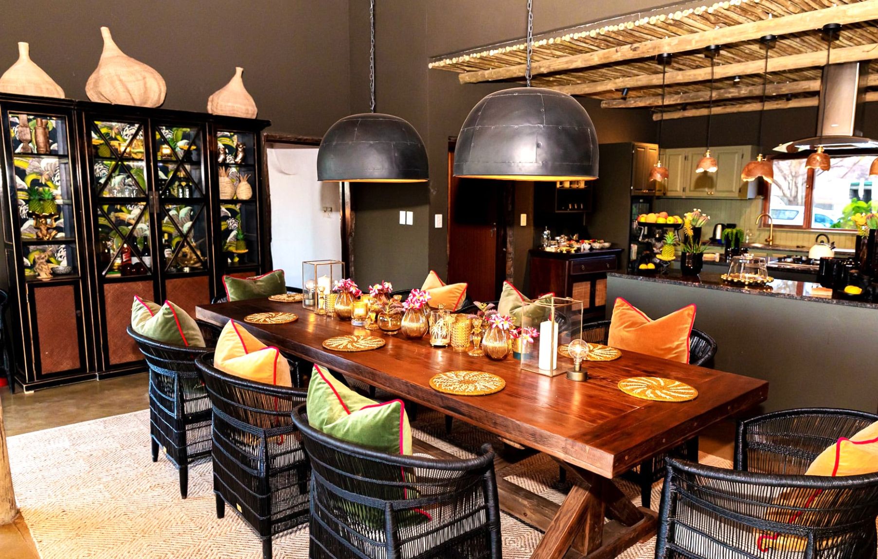 The Dining room and kitchen at Last Word Madikwe