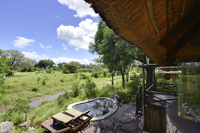 Lukimbi private plunge pool