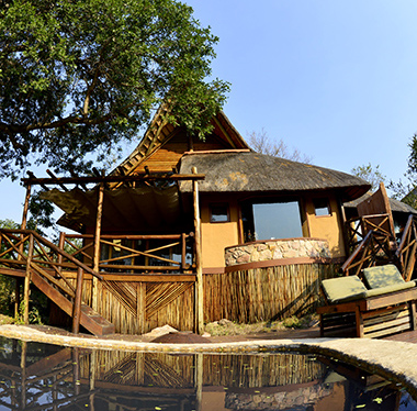Chalet with private plunge pool - 5-star Lukimbi Lodge, Kruger Park