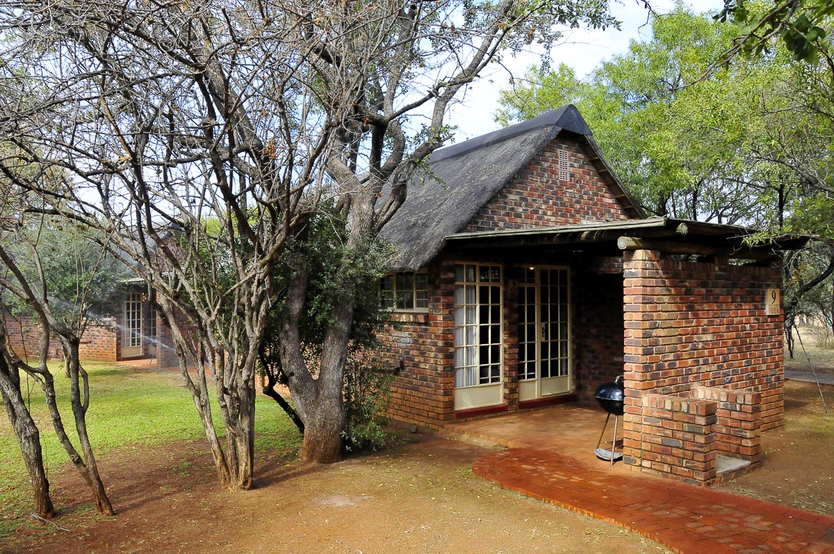 Manyane chalets with braai