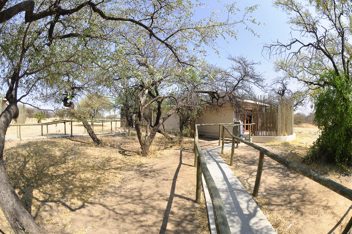 Outside view of the bush chalets at Namutoni camp