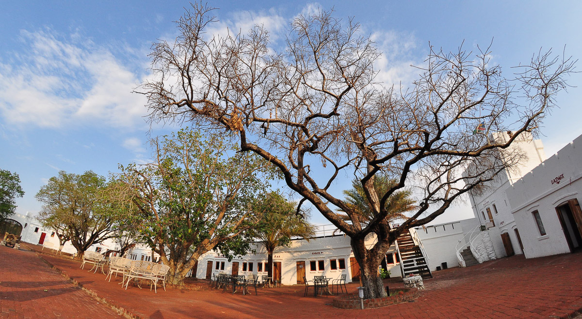 Namutoni courtyard