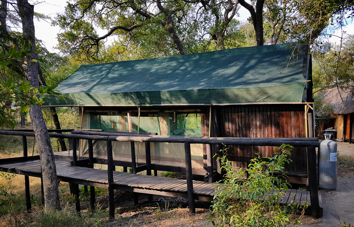 Ndzhaka camps safari tent