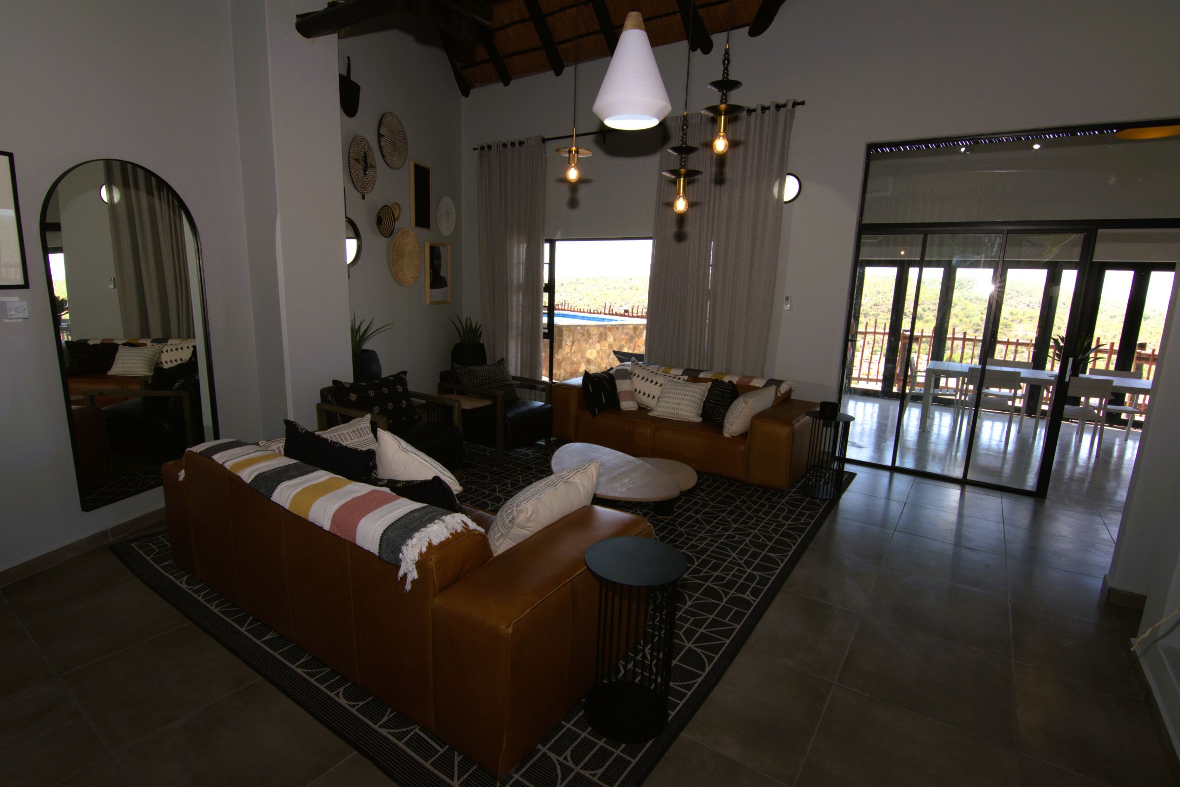 Nshawu lounge with a view at Olifants camp