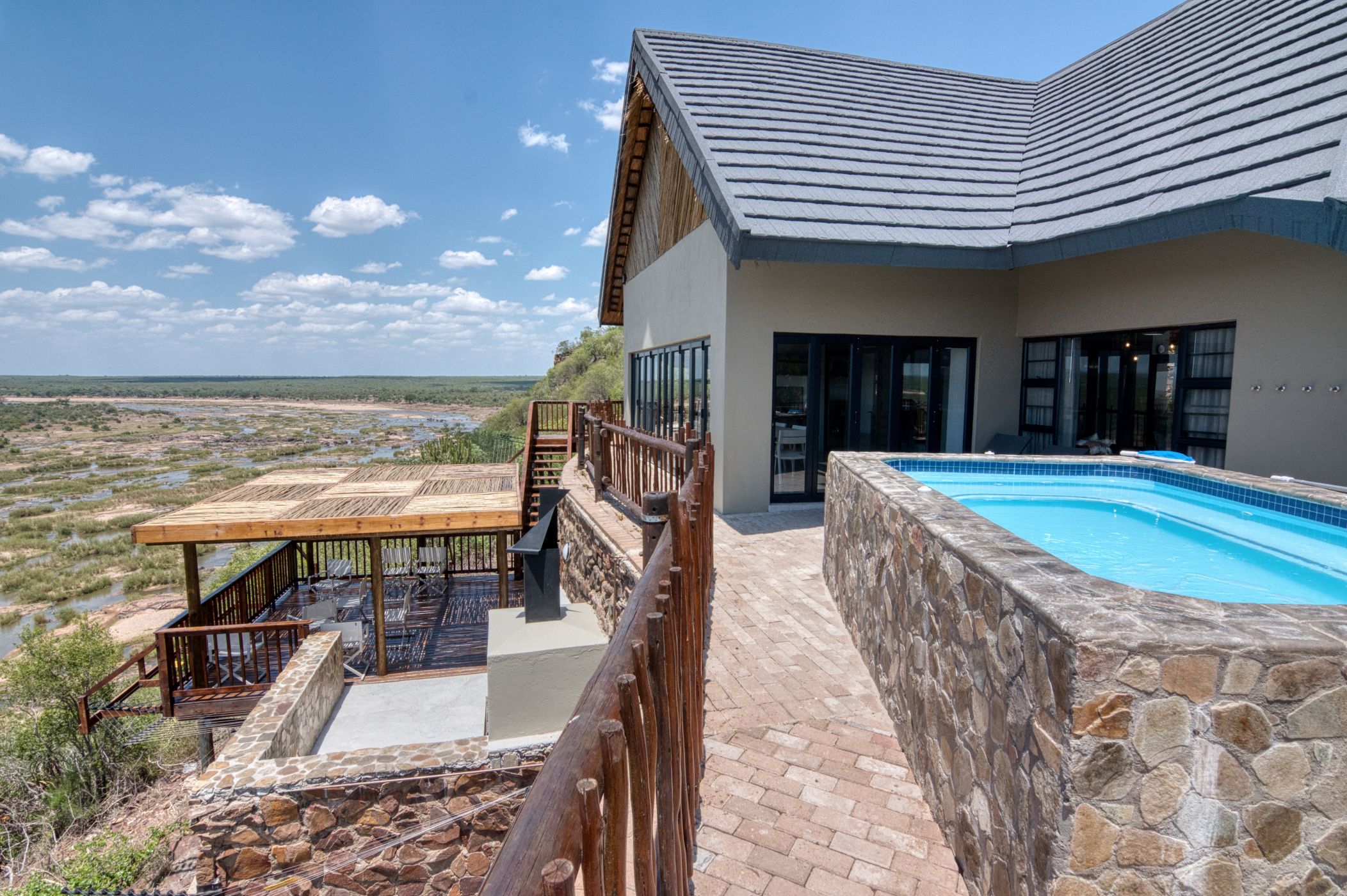Nshawu guest house view over the Olifants river