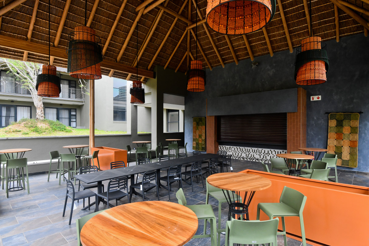 Skukuza Safari Lodge Mooka Outdoor area