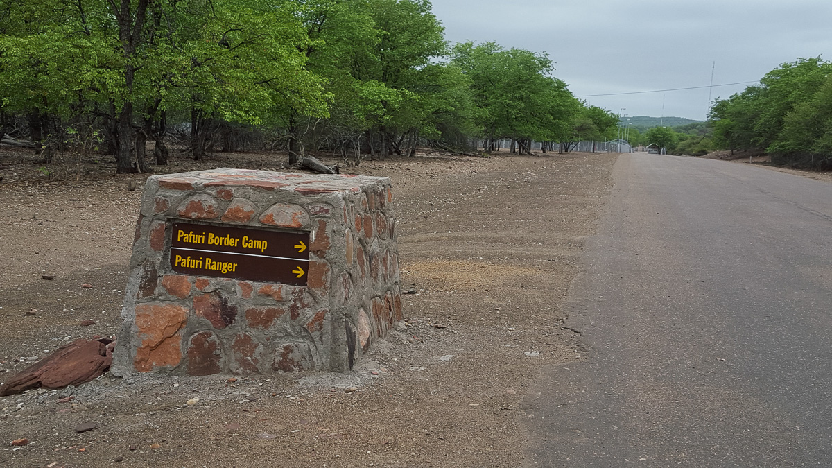 The turn off to Pafuri border camp