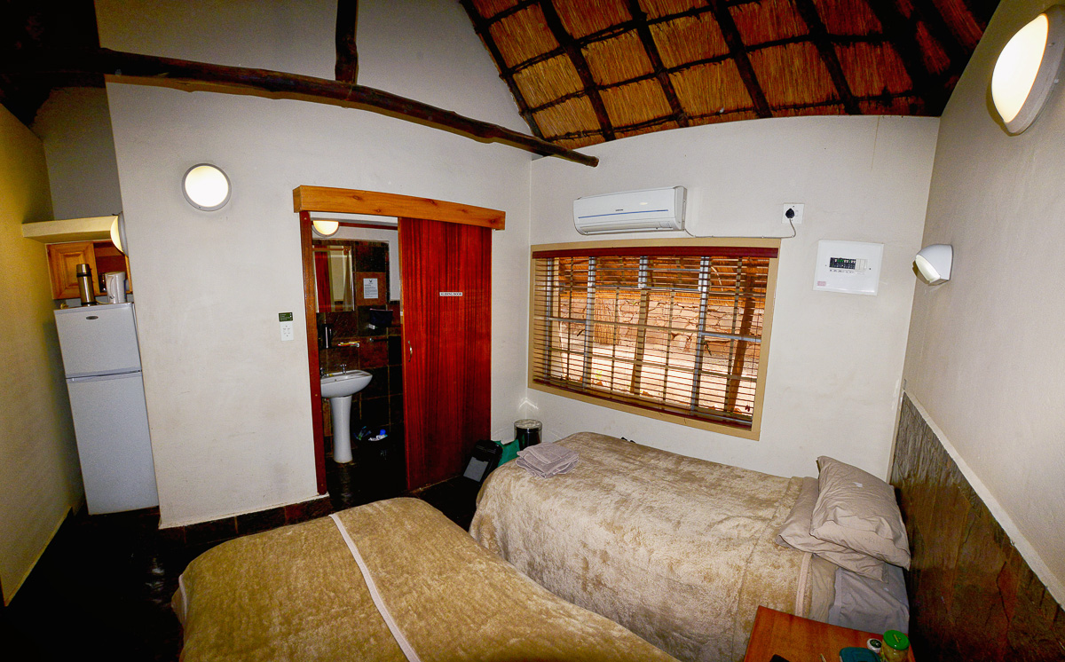 Punda Maria Bungalow bedroom and bathroom