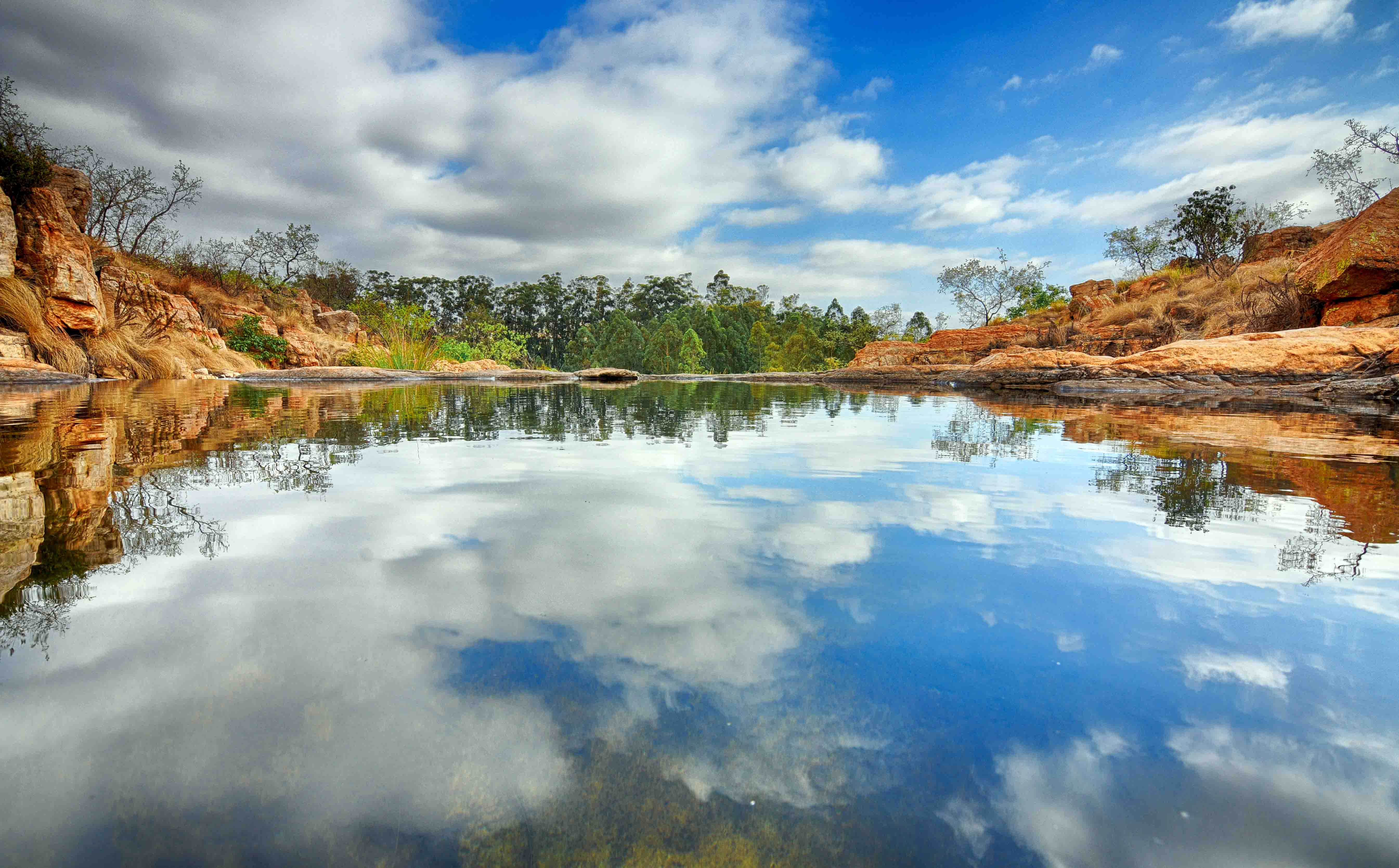 Rock pools at Milorho Lodge