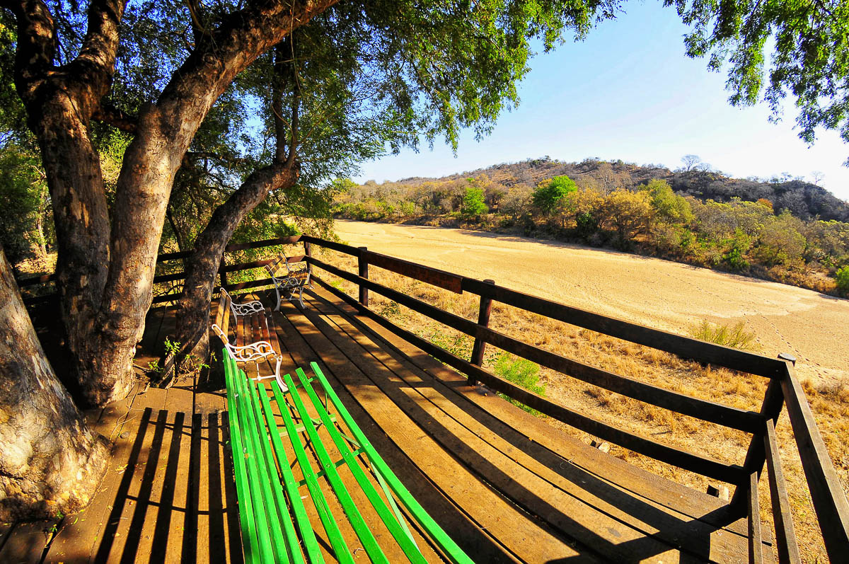 Roodewal viewing deck over the Timbavati River