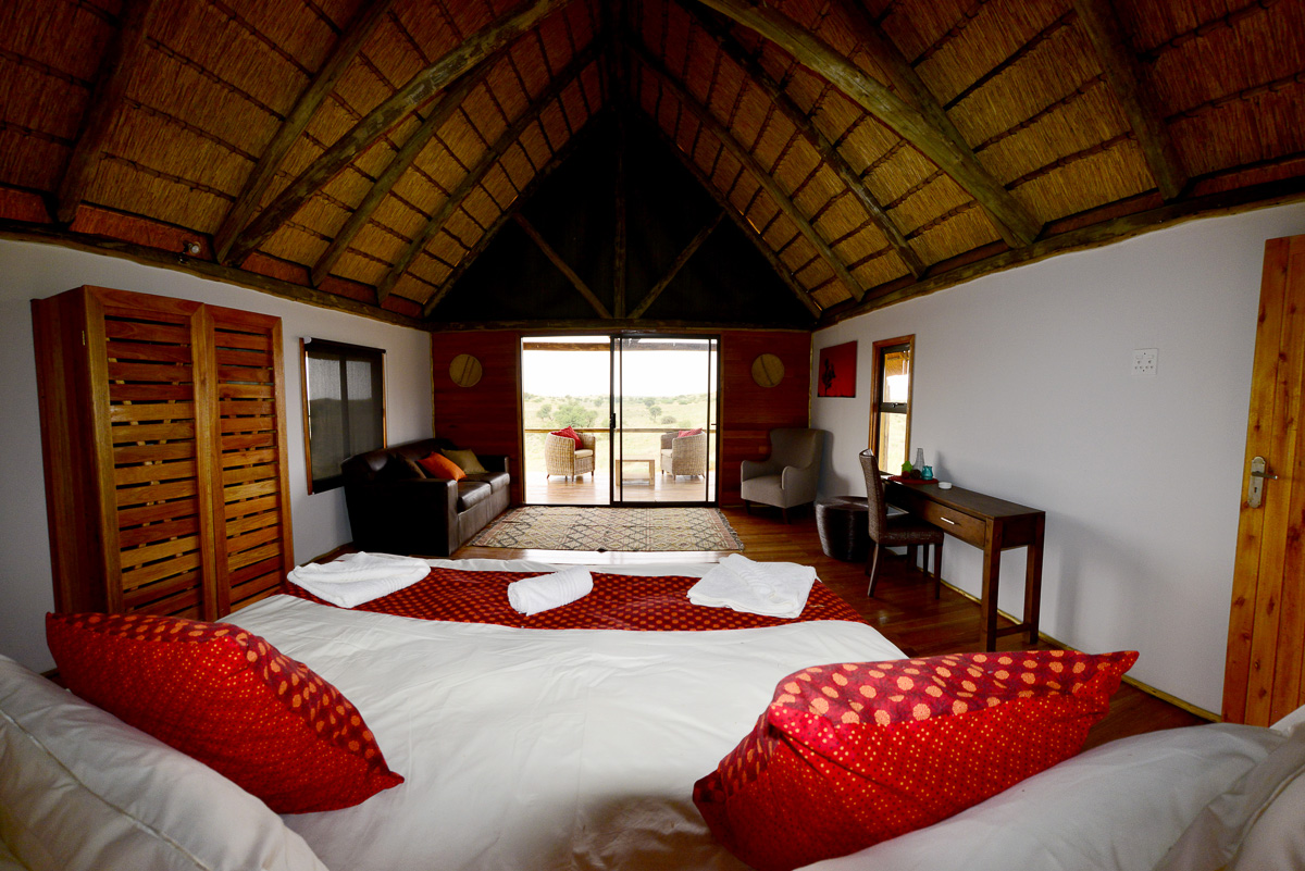 Rooiputs honeymoon chalets bedroom