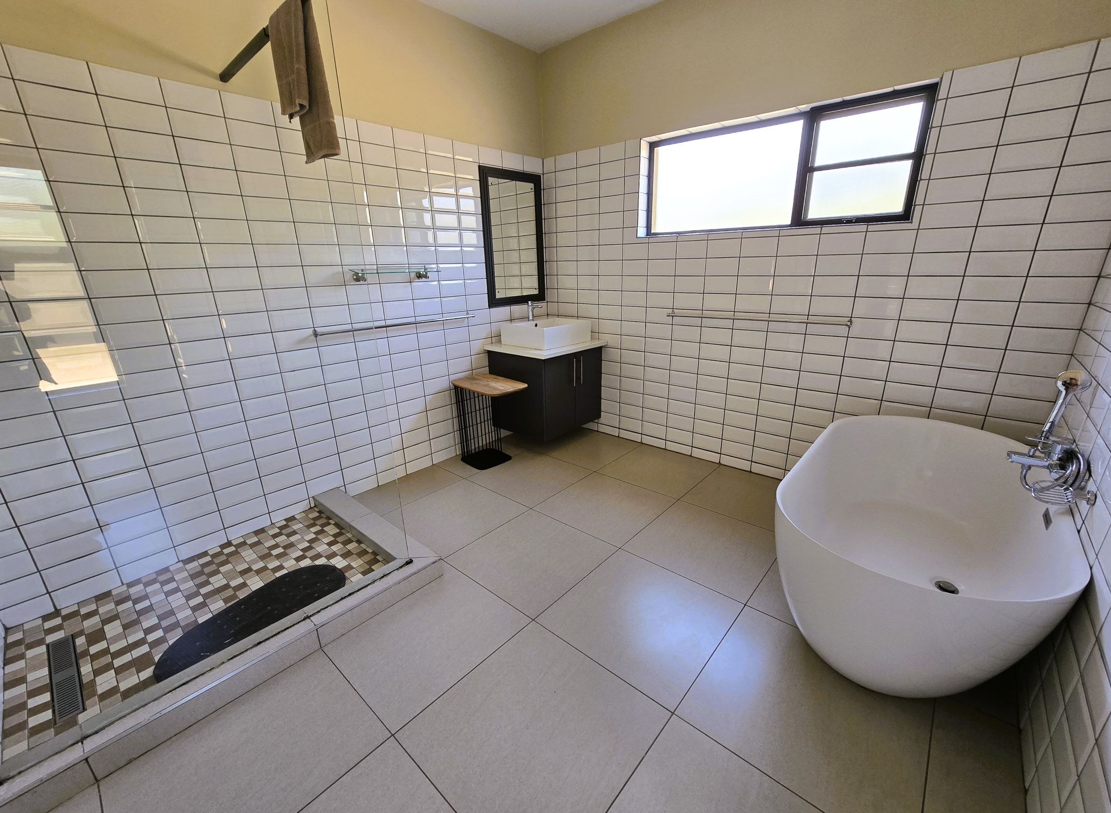 Satara family bathroom