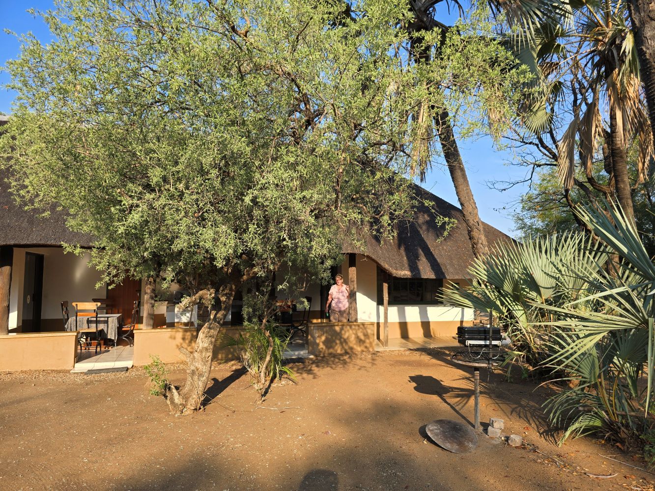 Shingwedzi Bungalow by day