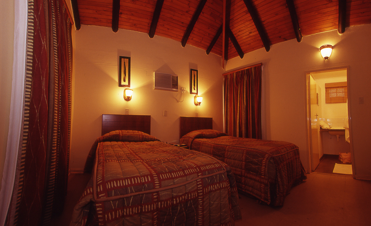 Shingwedzi bungalow inside