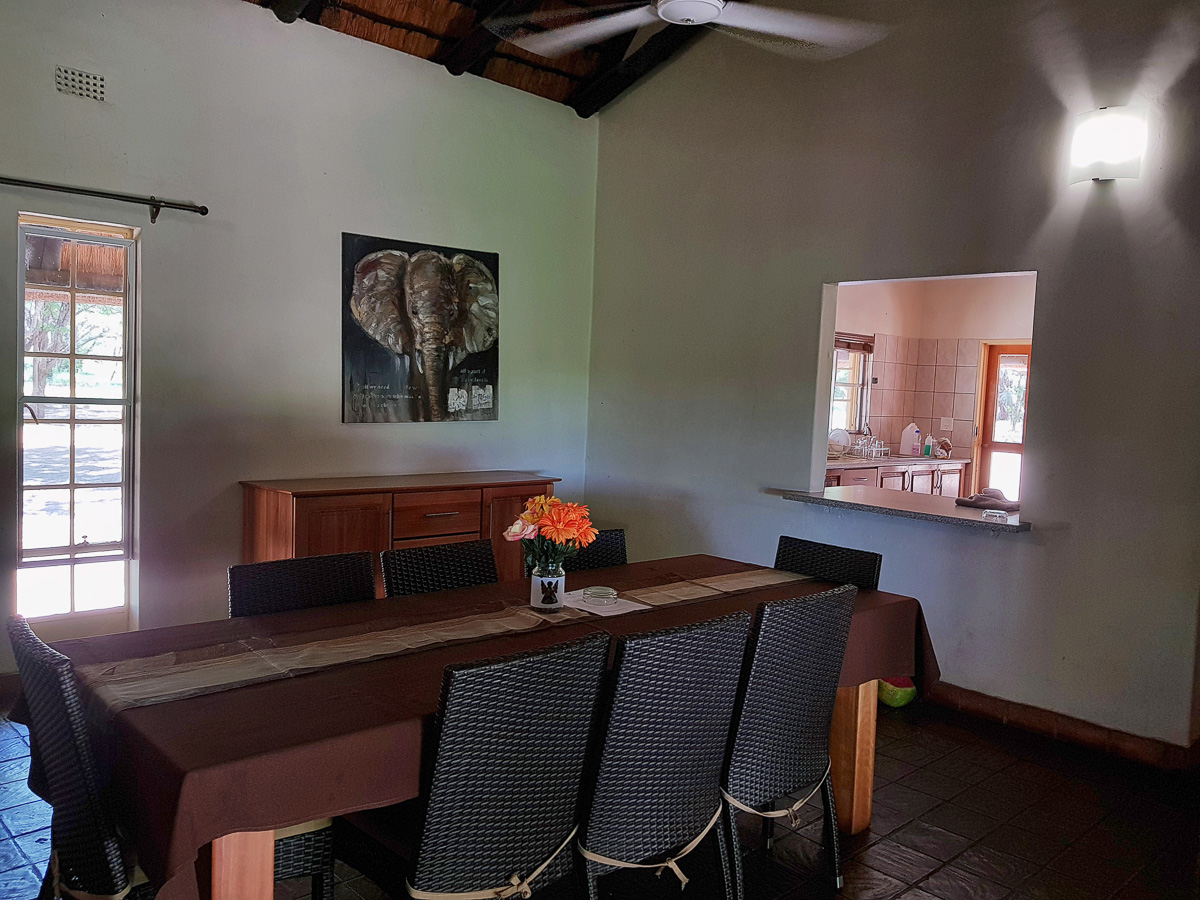 Rentmeester Guest House dining room in Shingwedzi camp