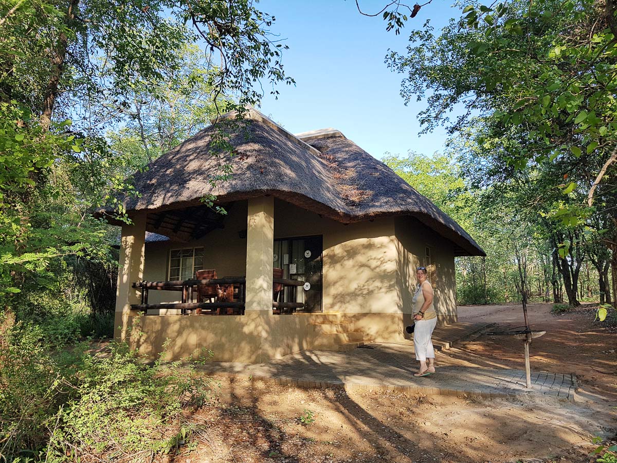 Sirheni Bushveld camp chalet