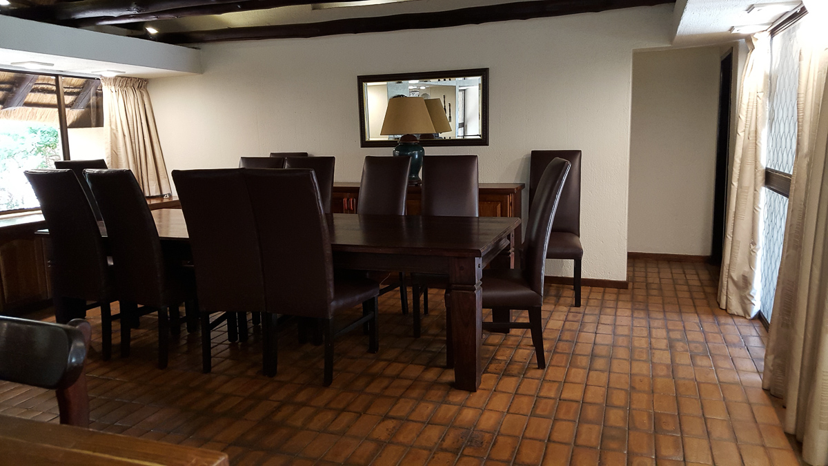 Skukuza Guest house dining room