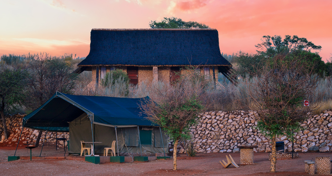 Twee Rivieren Bungalow and campsite