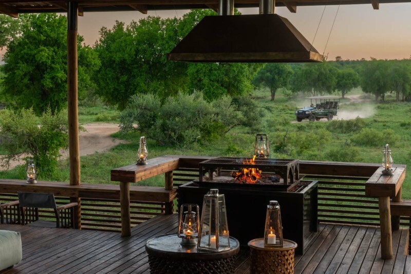 Thutlwa deck with game viewing vehicle at Jacis Safari Lodge