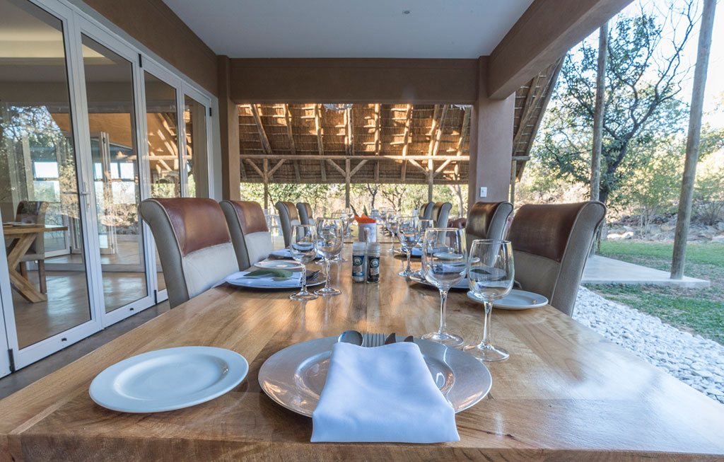 Toshari Lodge outside dining area