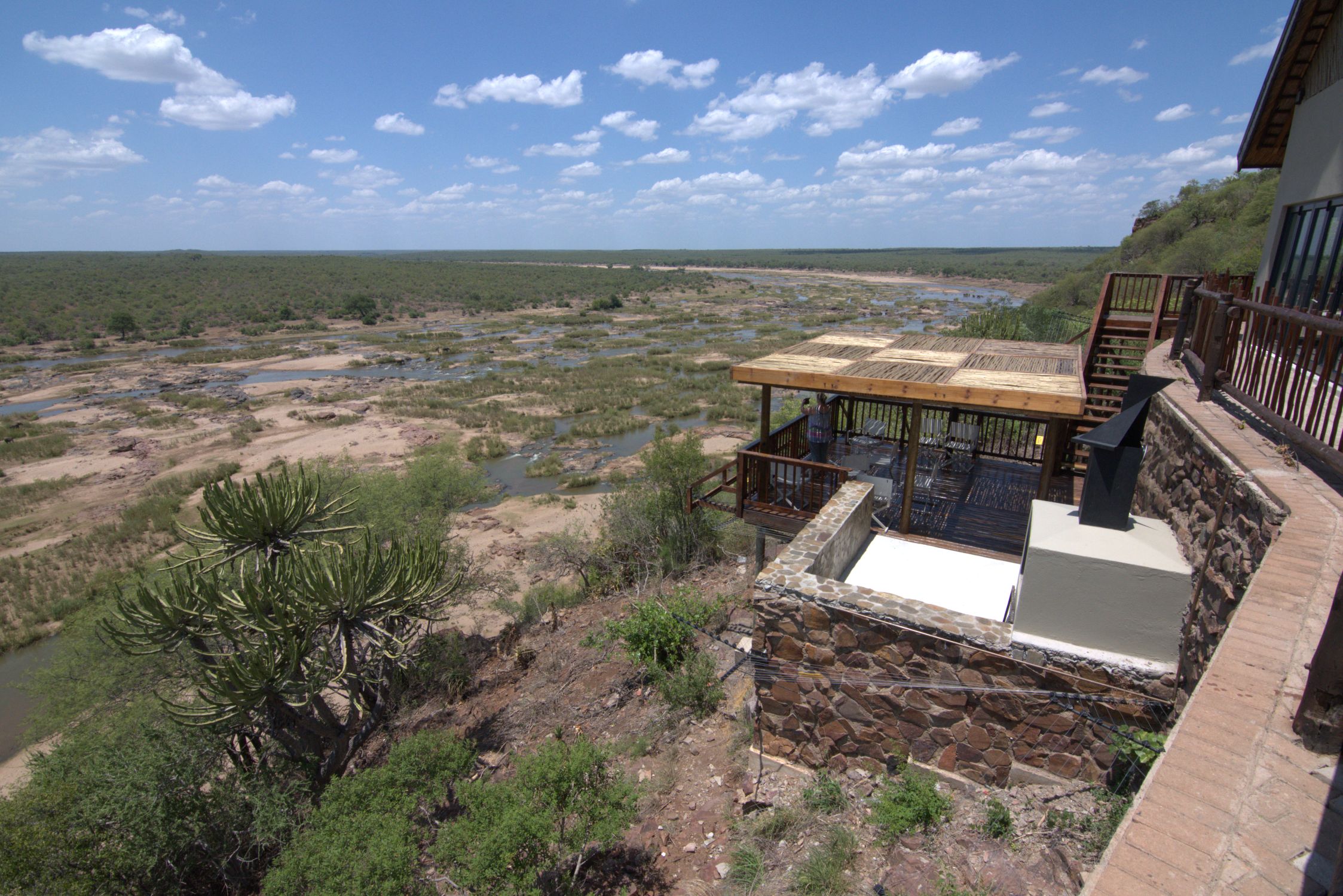 The viewing deck overlooking the Oilfants River
