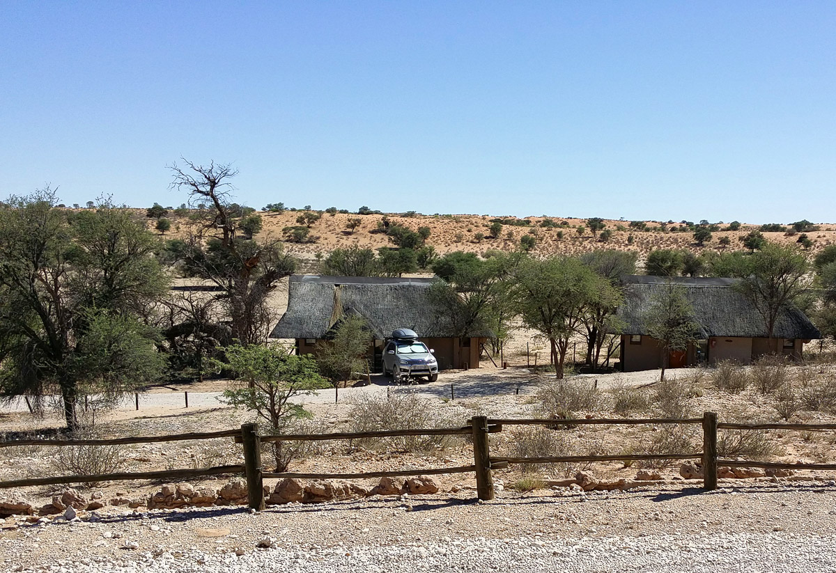 The back of the river facing chalets at Mata Mata camp