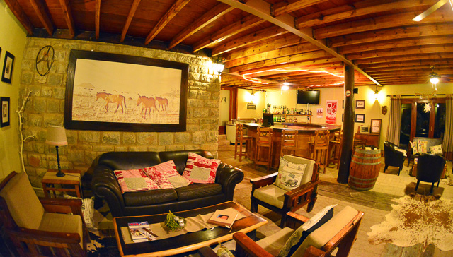 Lounge and bar Lounge and bar