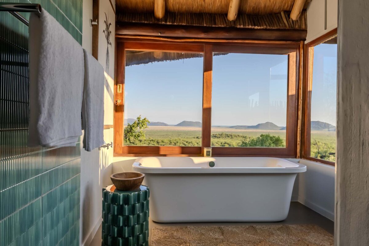 Buffalo Ridge Lodges luxury suite bathroom