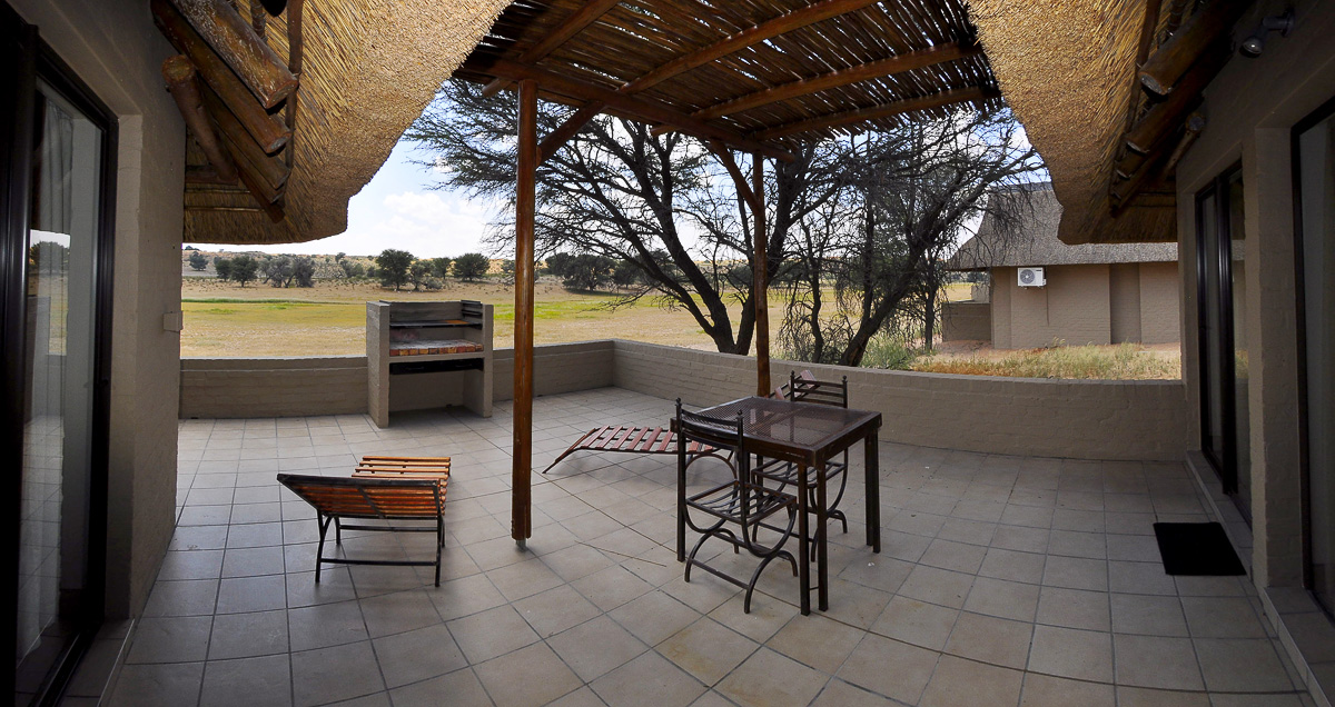 2 bedroom chalet patio