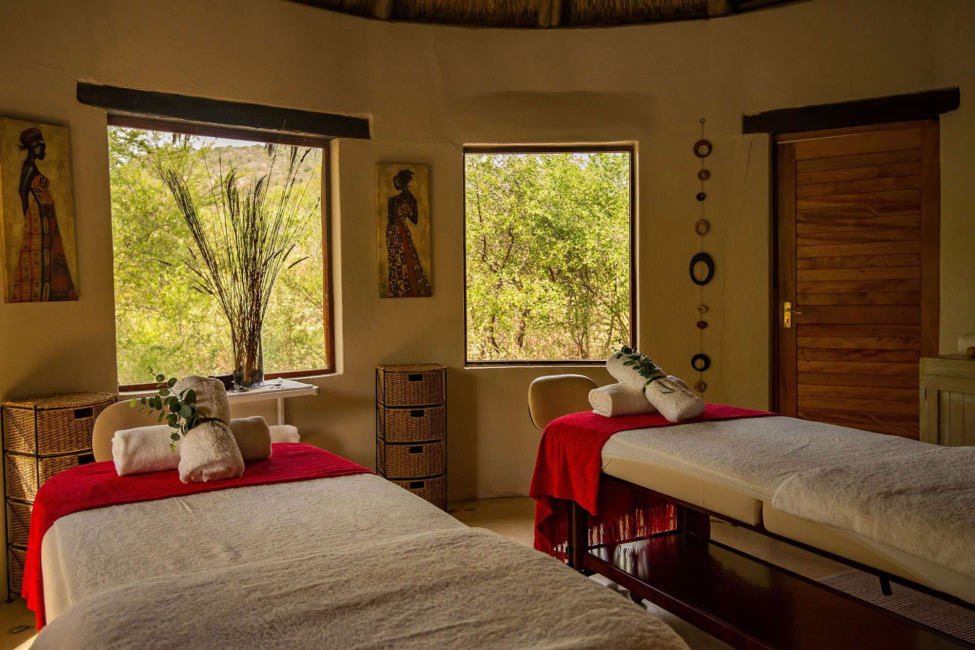 Tau spa treatment room Tau spa treatment room