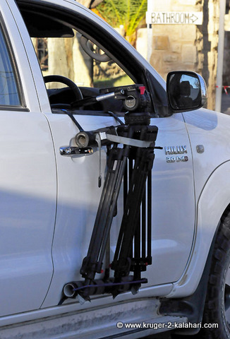 Tripod on outside of vehicle door